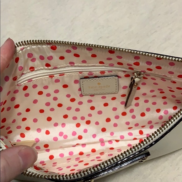 Kate Spade- Cream Pebbled Leather Shoulder Bag - Picture 3 of 3